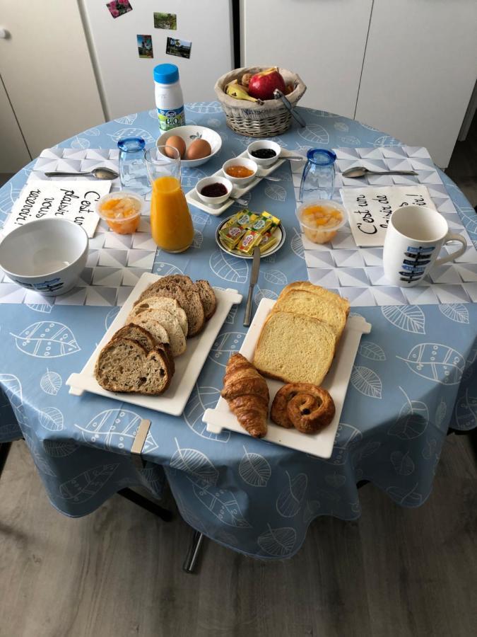 « Chez Annie » Bed and Breakfast Doué-la-Fontaine Eksteriør billede