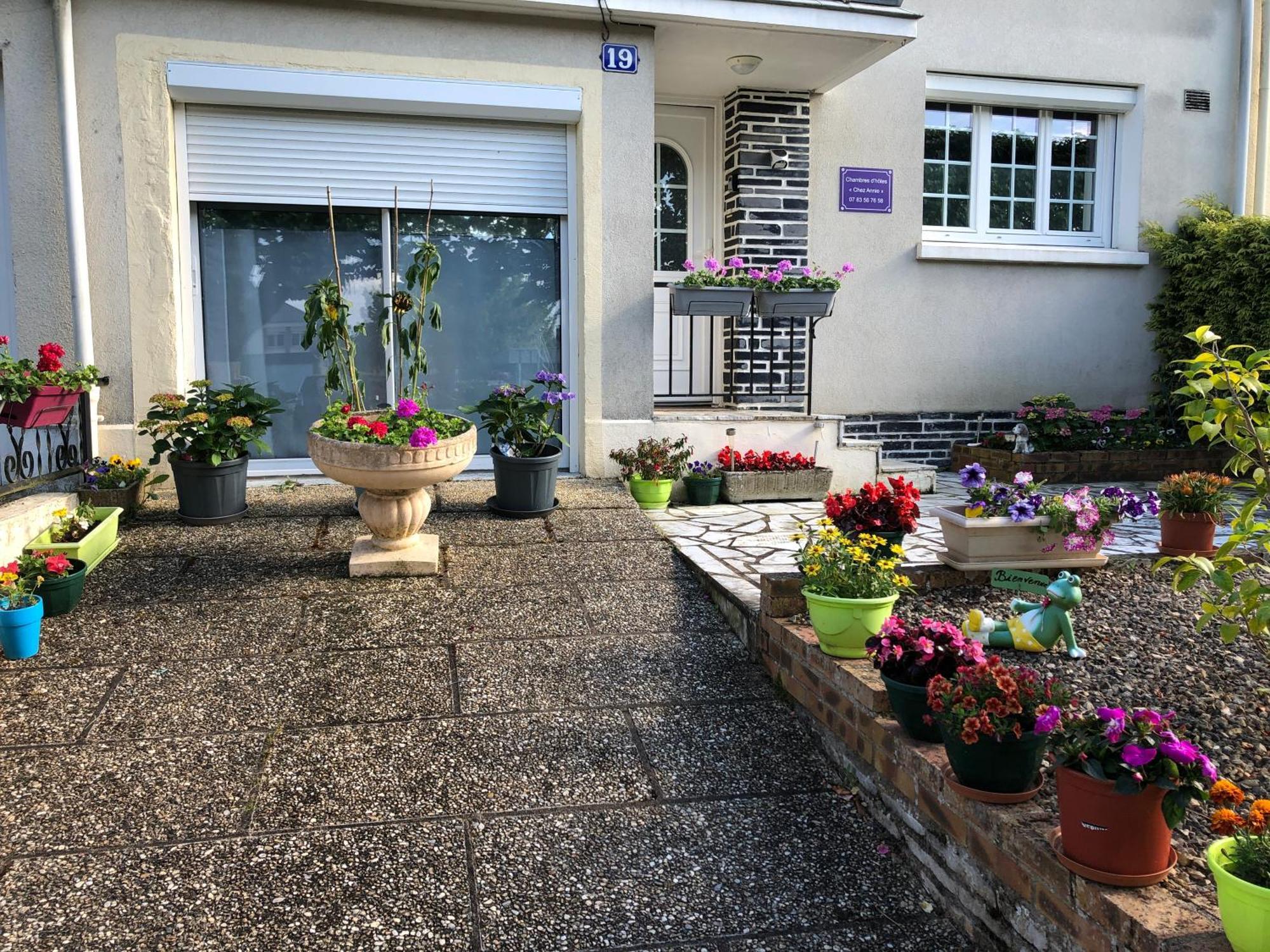 « Chez Annie » Bed and Breakfast Doué-la-Fontaine Eksteriør billede